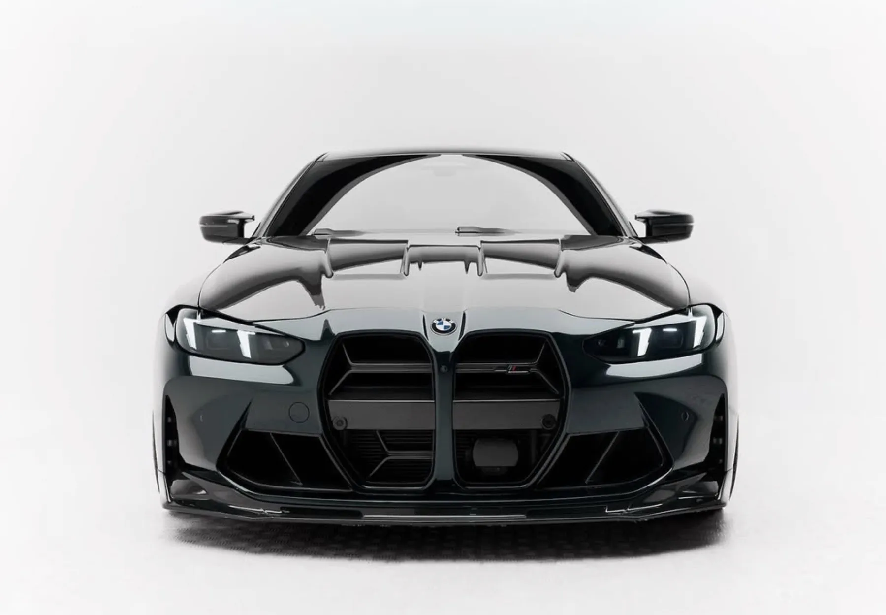 BMW M4 купе rear view
