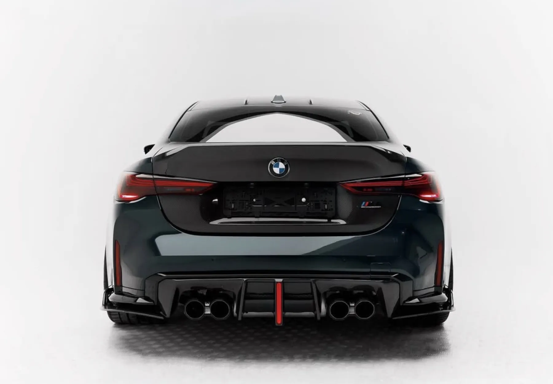 BMW M4 купе exterior detail