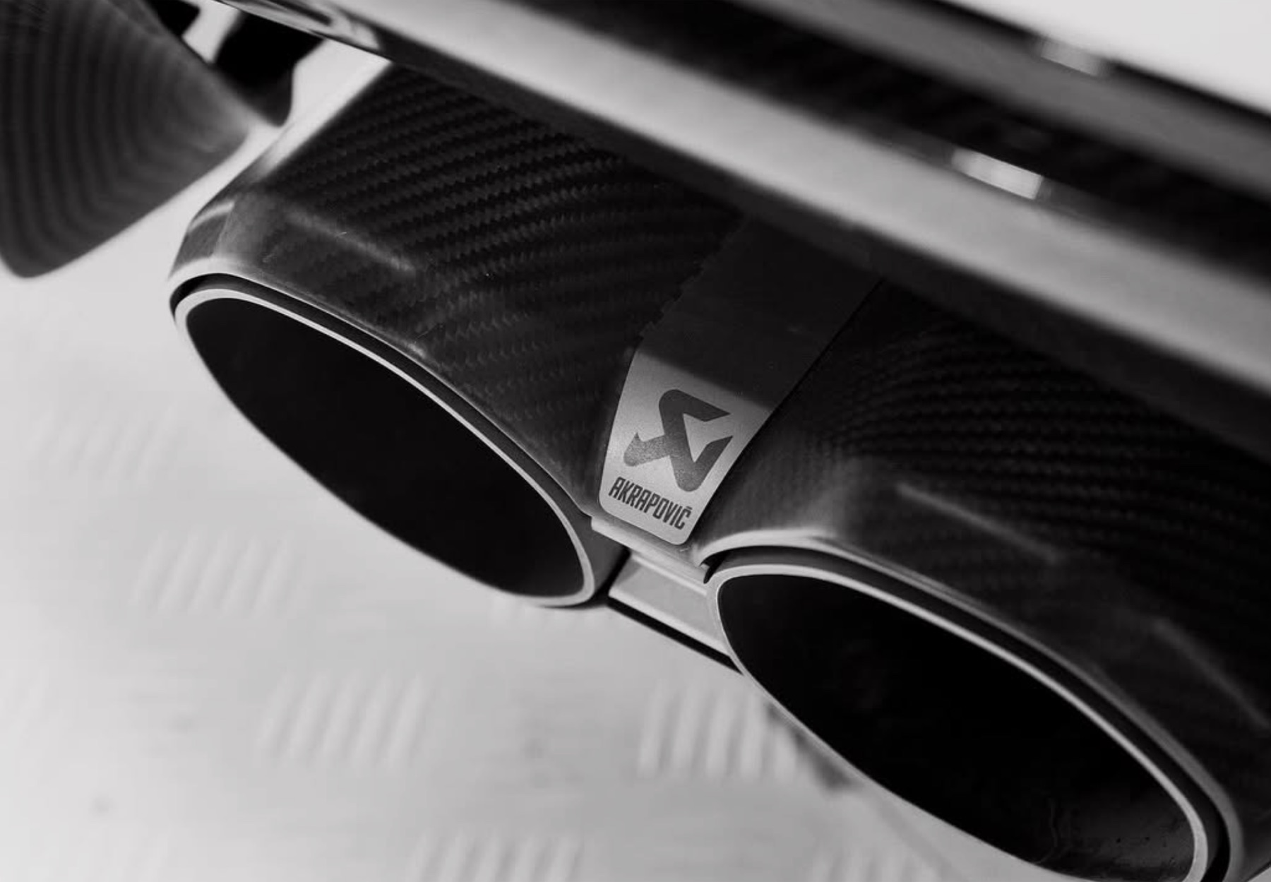 BMW M4 купе кокпит details