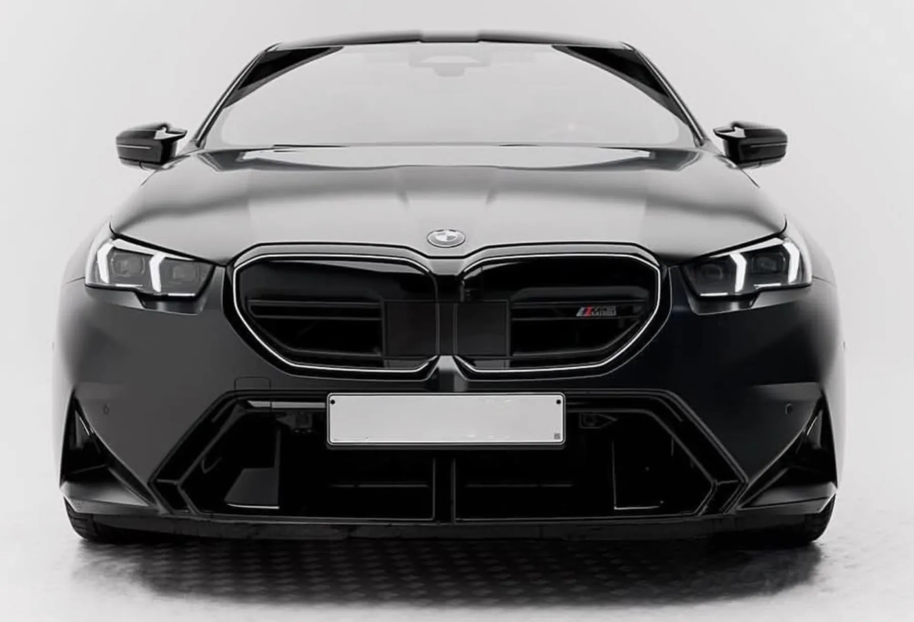 BMW M5 G90 rear view