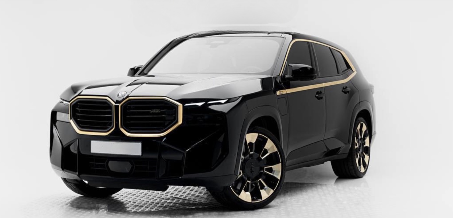 BMW XM