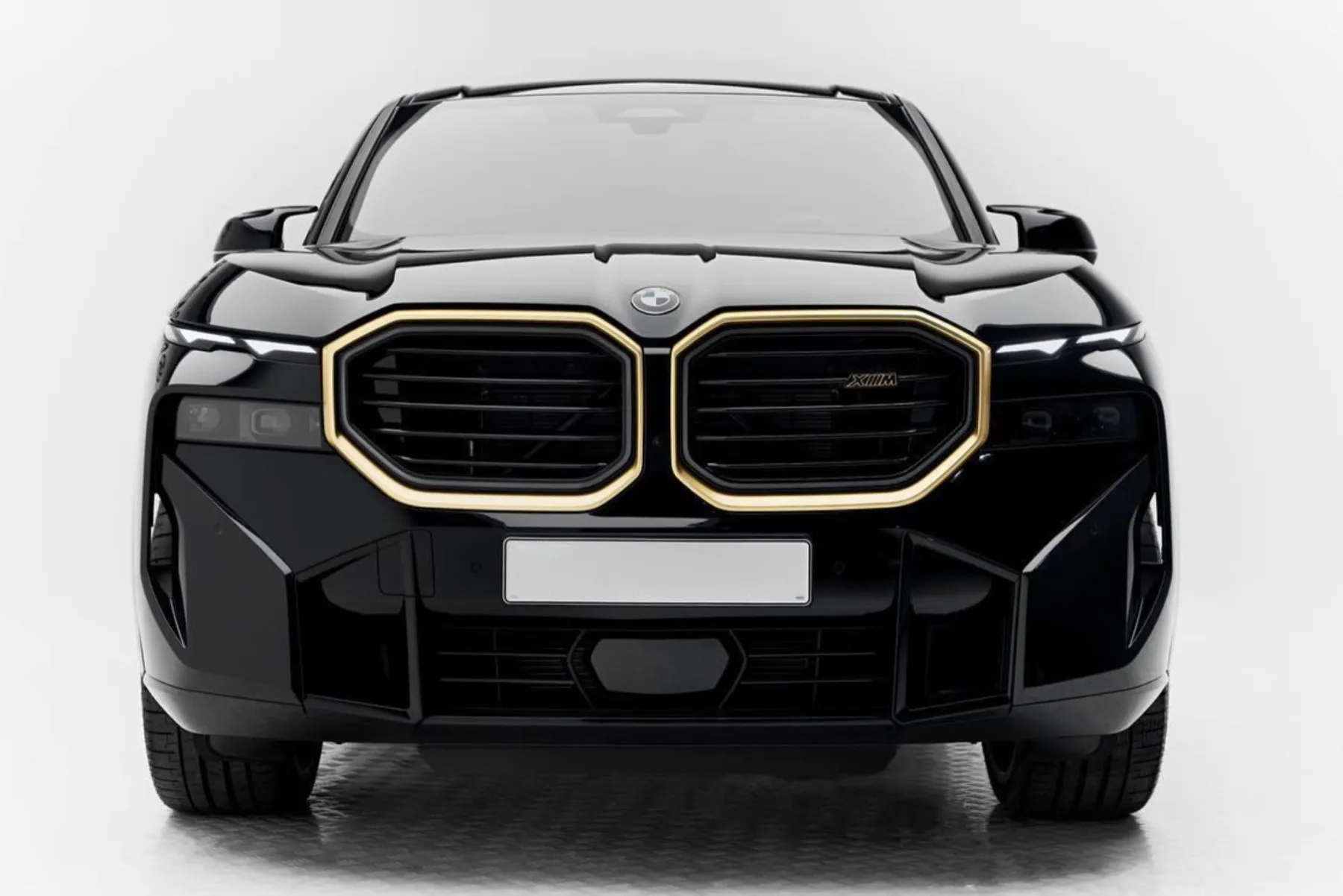 BMW XM front view