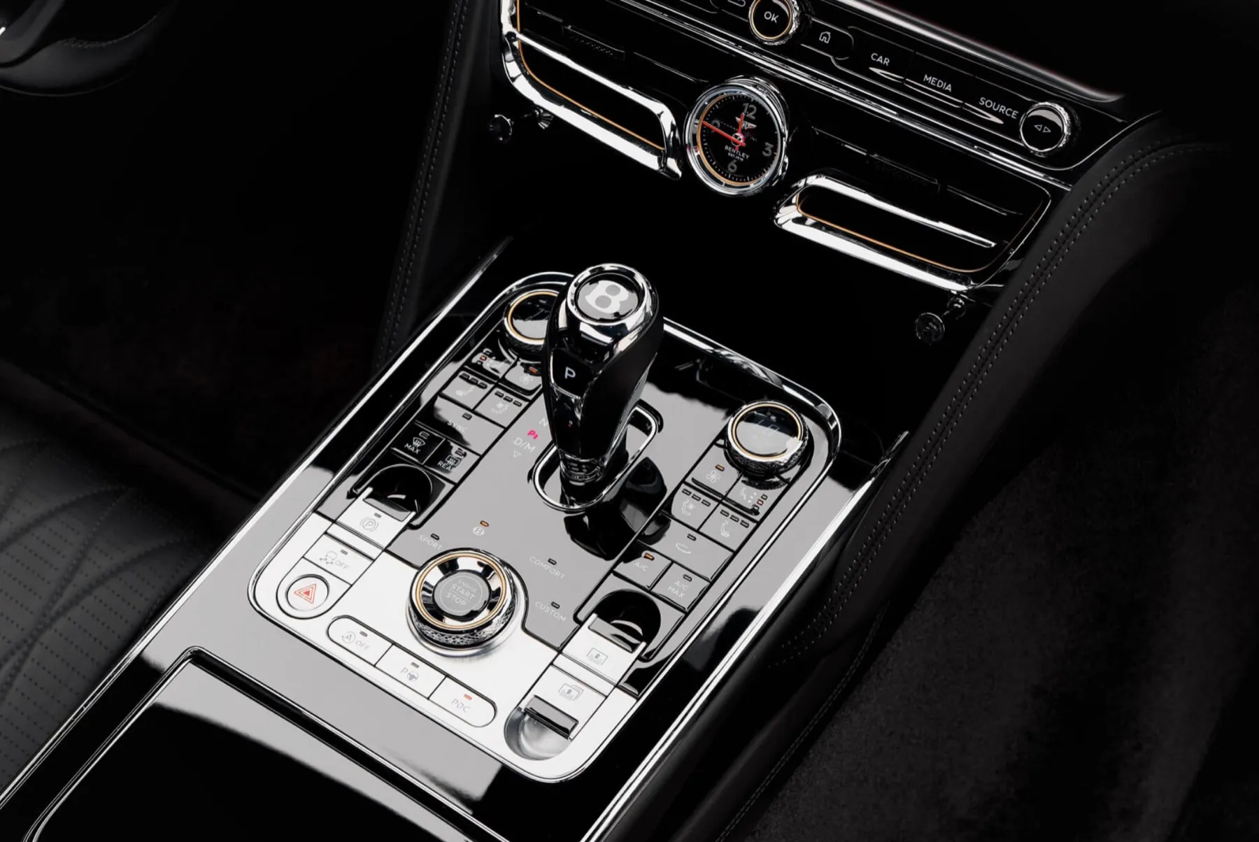 Bentley Flying Spur кокпит details