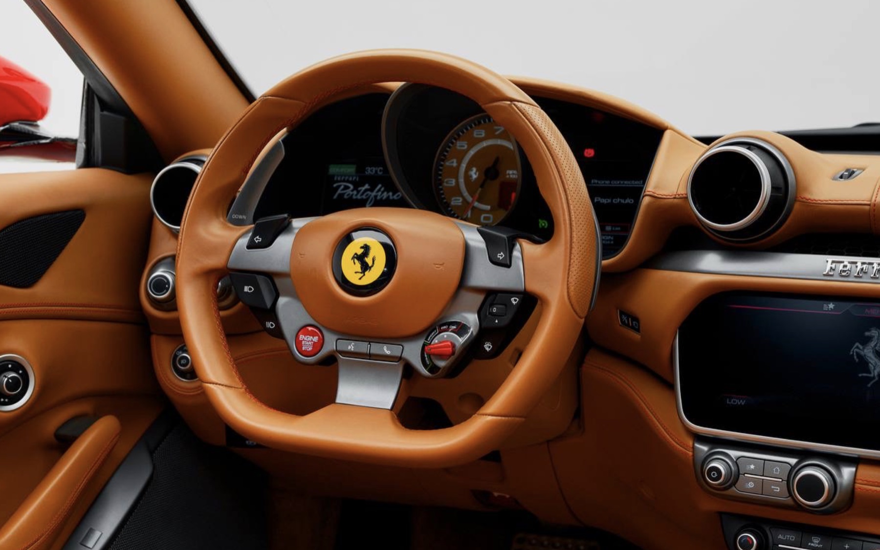 Ferrari Portofino кокпит details