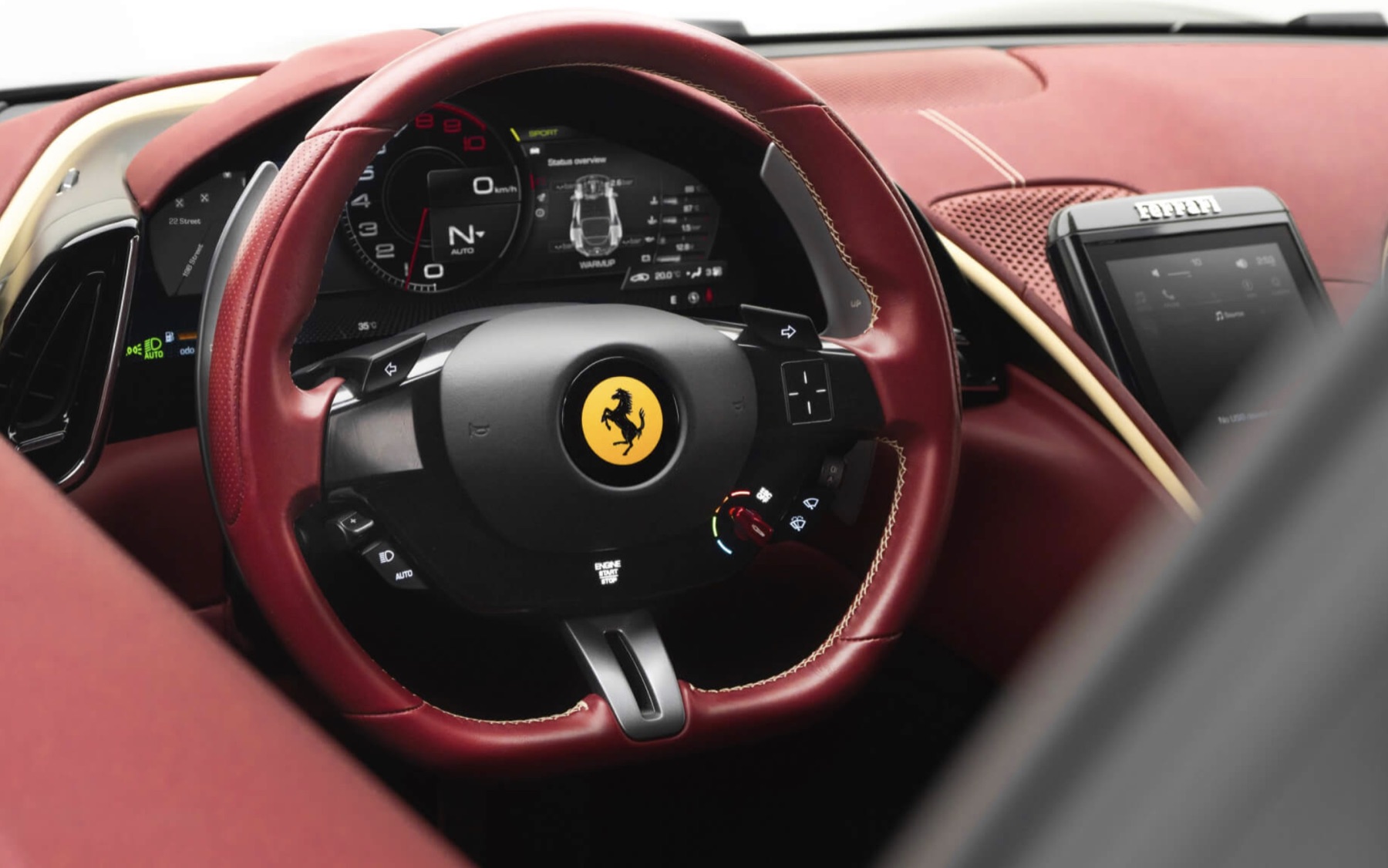 Ferrari Roma кокпит details