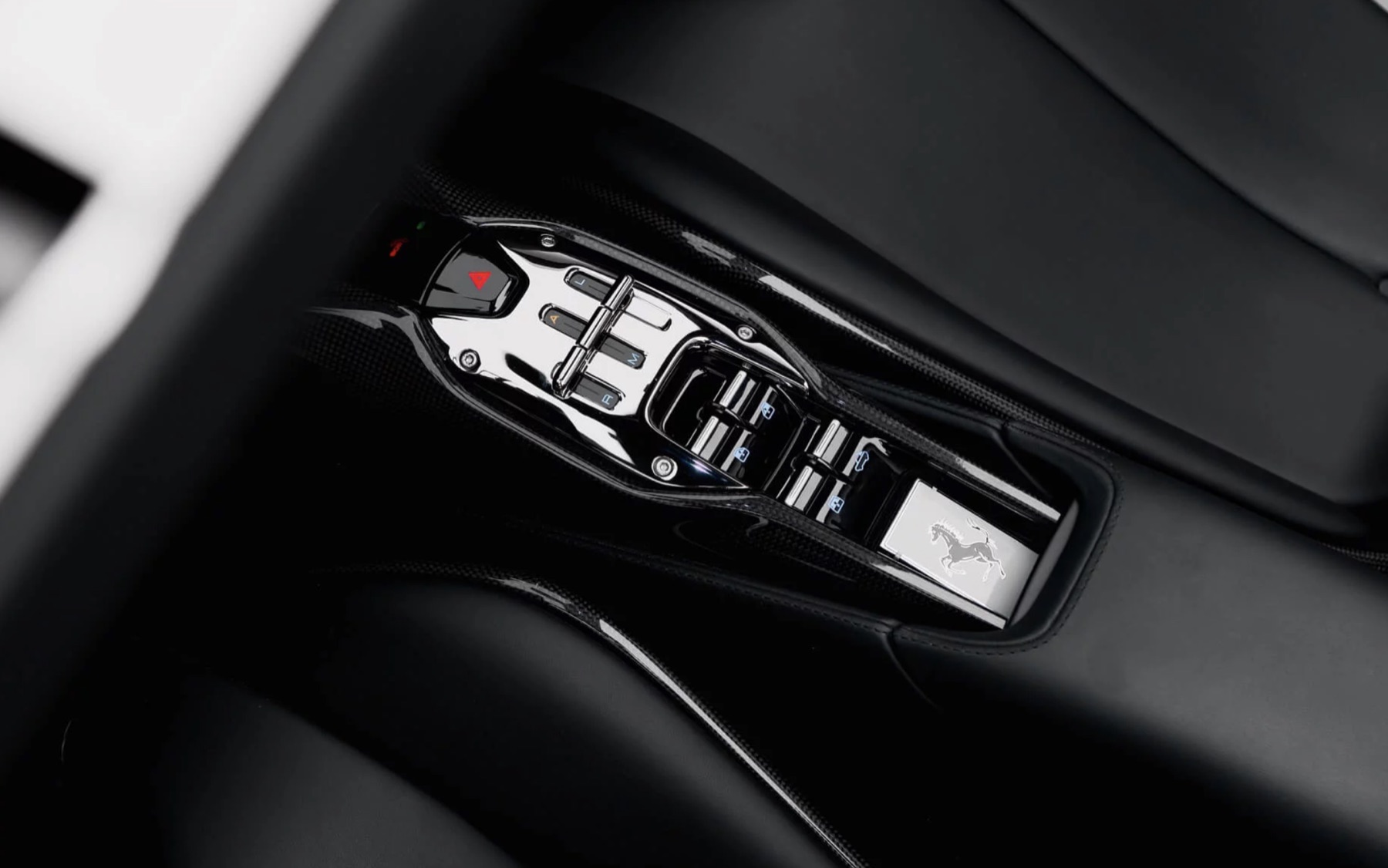 Ferrari SF90 seats