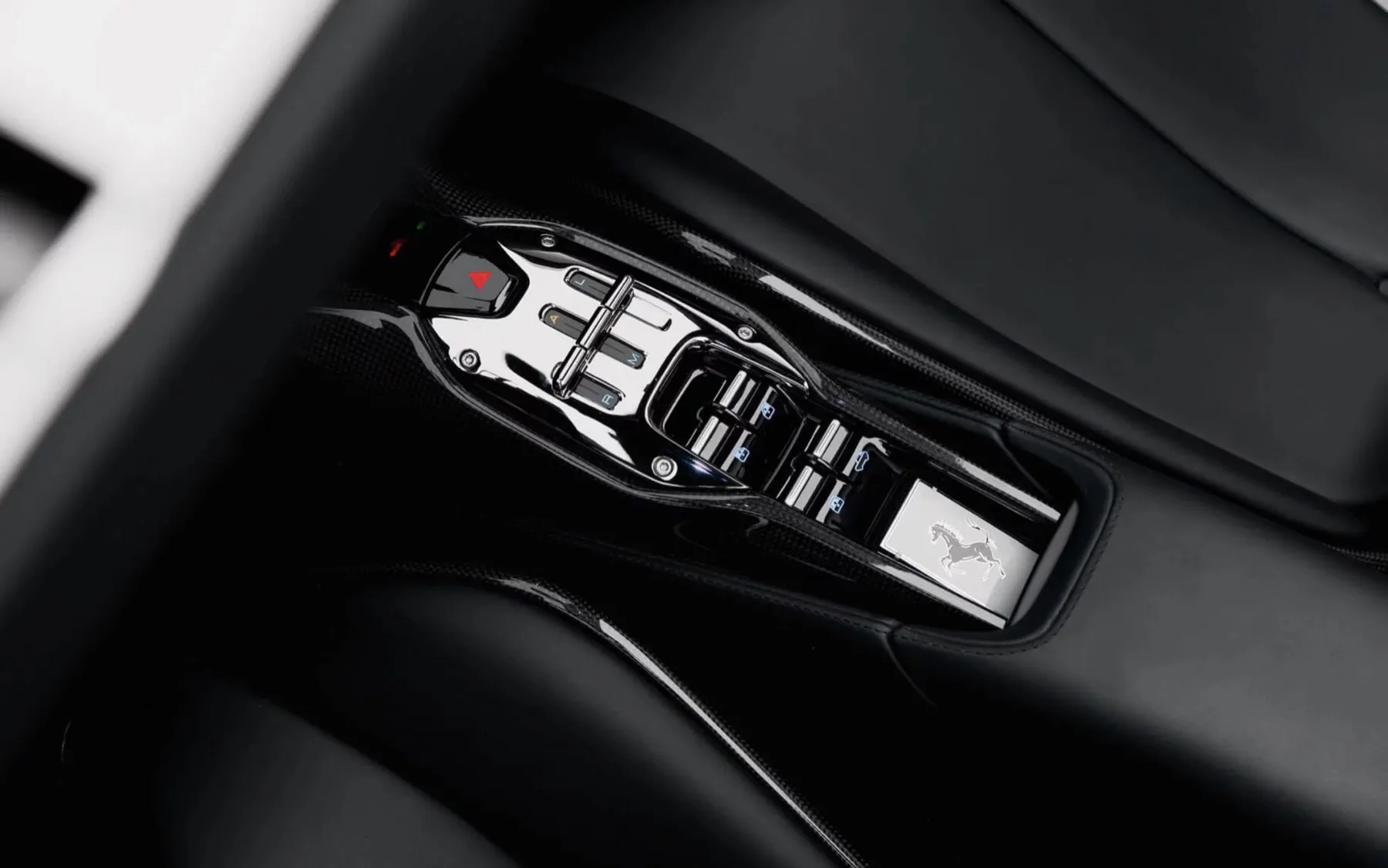 Ferrari SF90 seats