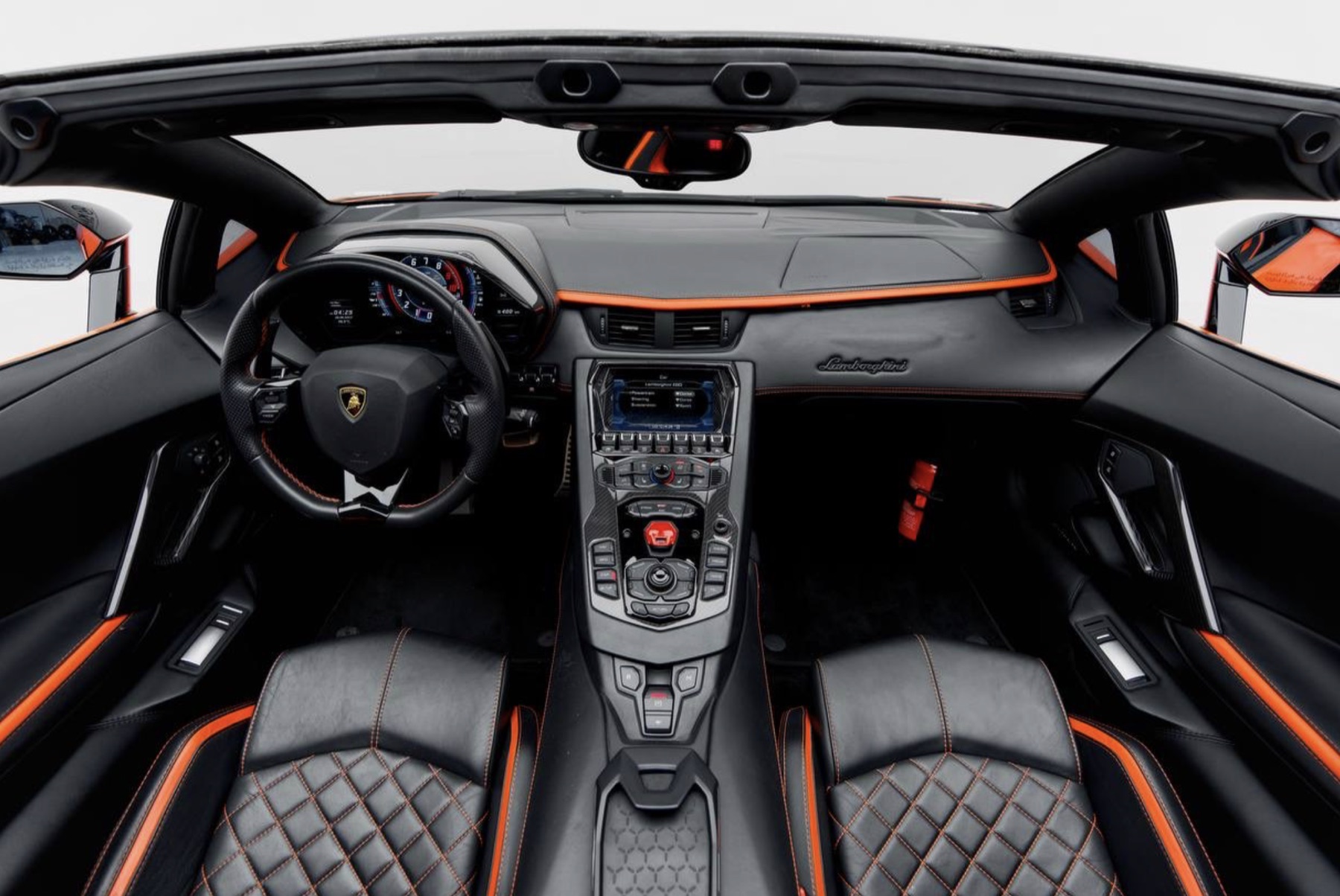 Lamborghini Aventador SVJ Orange кокпит details