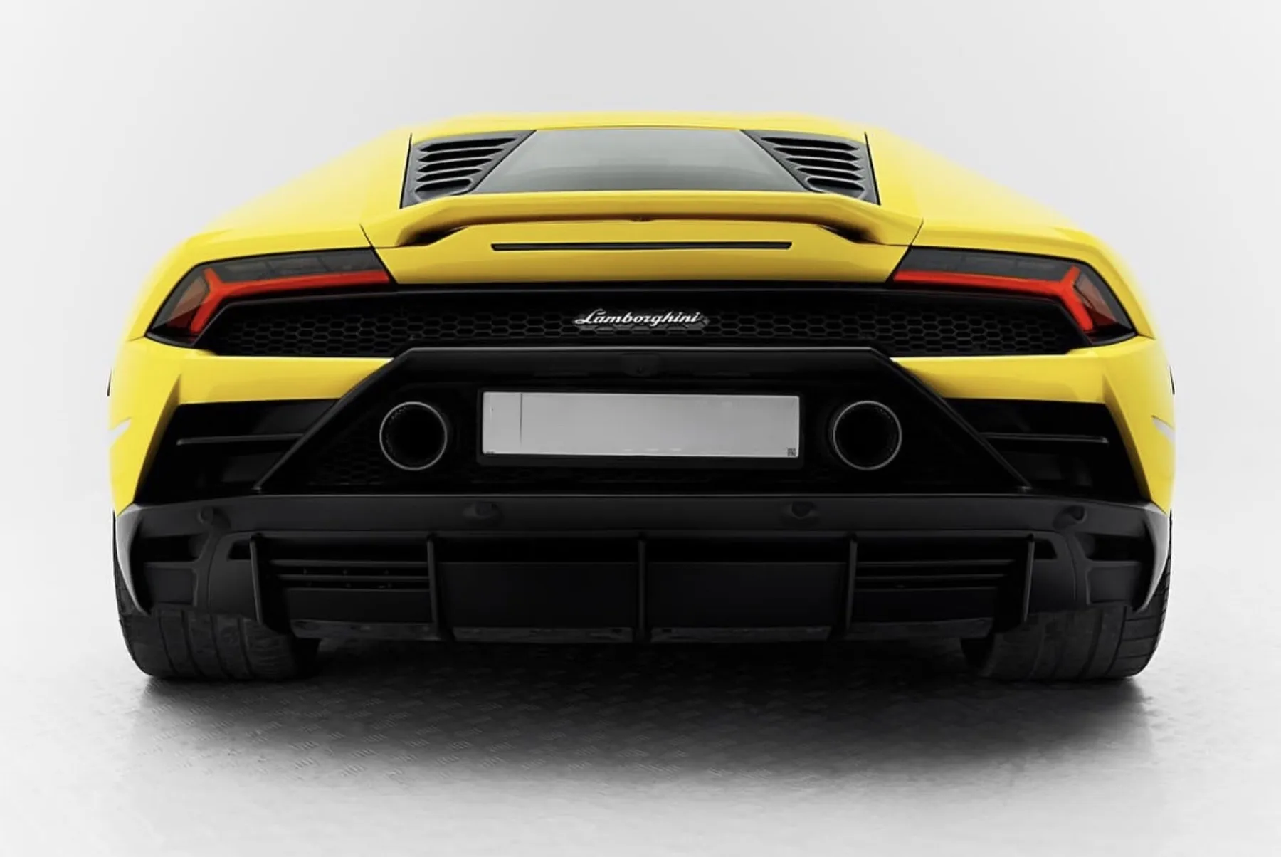 Lamborghini Huracan Evo купе rear view