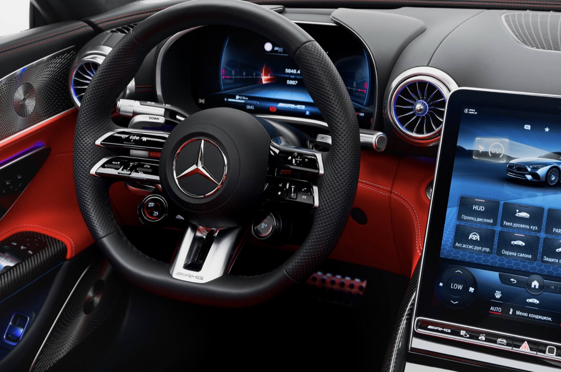 Mercedes-Benz AMG SL63 кокпит view