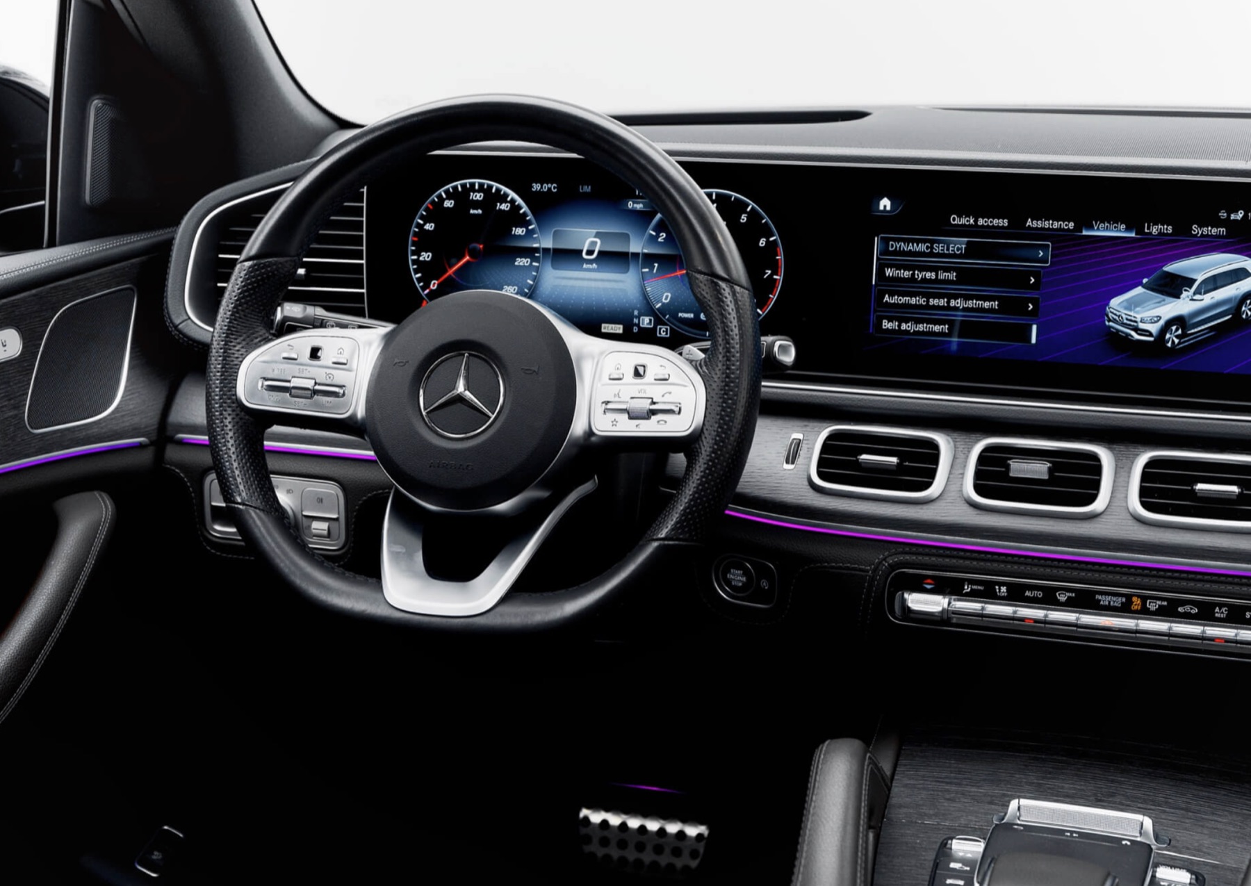 Mercedes GLS450 кокпит detail