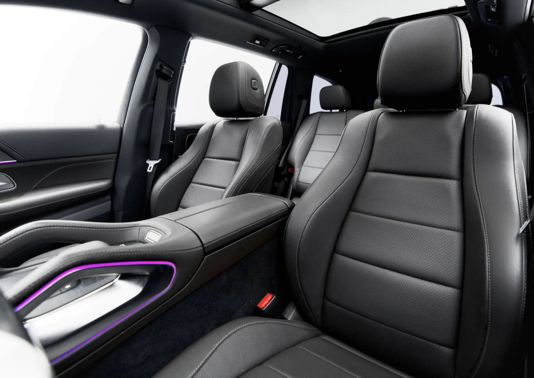 Mercedes GLS450 front seats