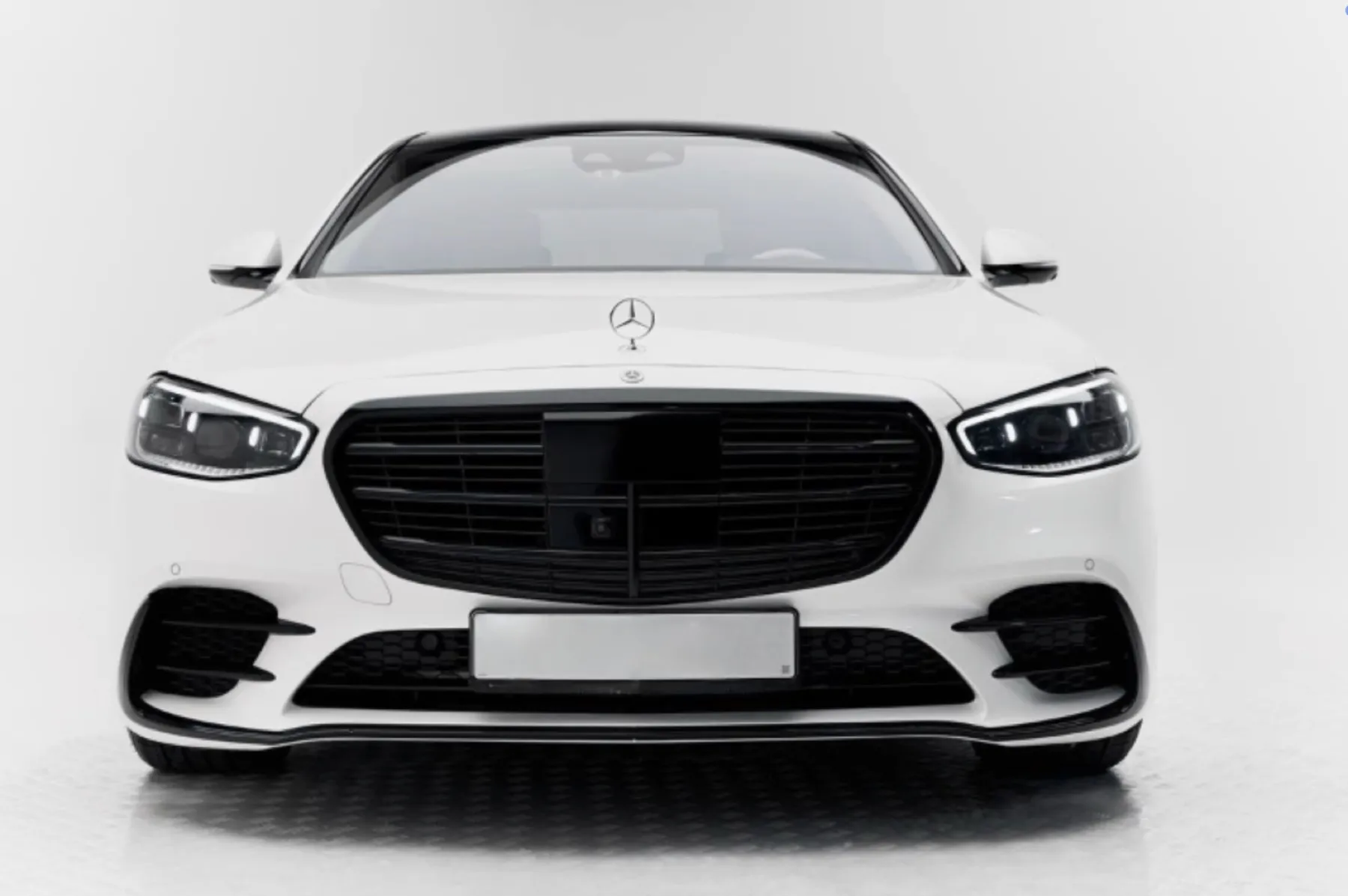Mercedes-Benz S500 White front view