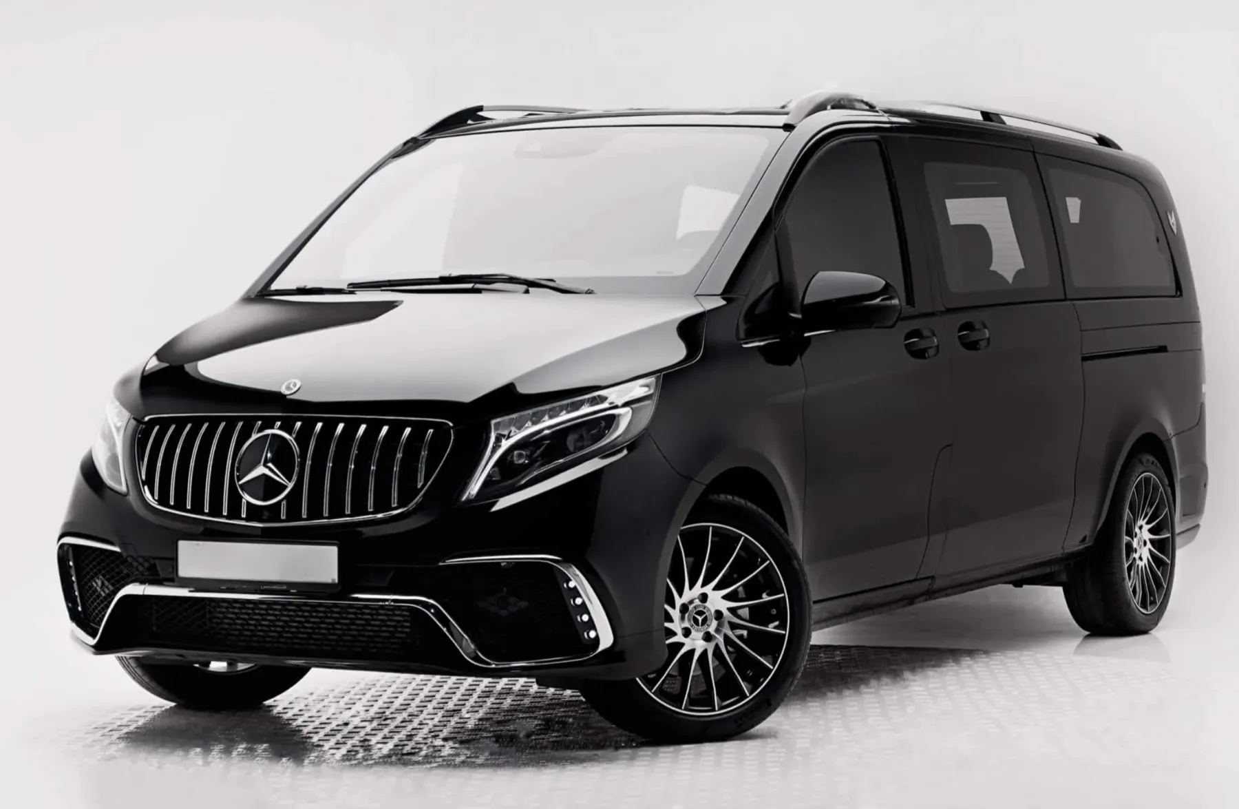 Mercedes V-Line Falcon Edition