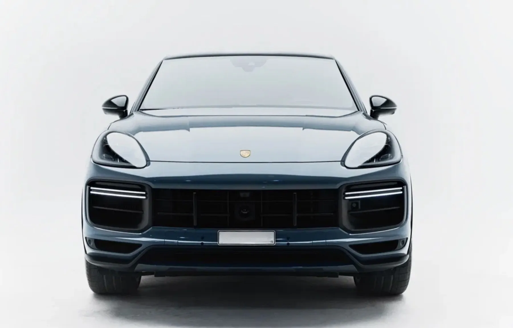 Porsche Cayenne Turbo GT front view