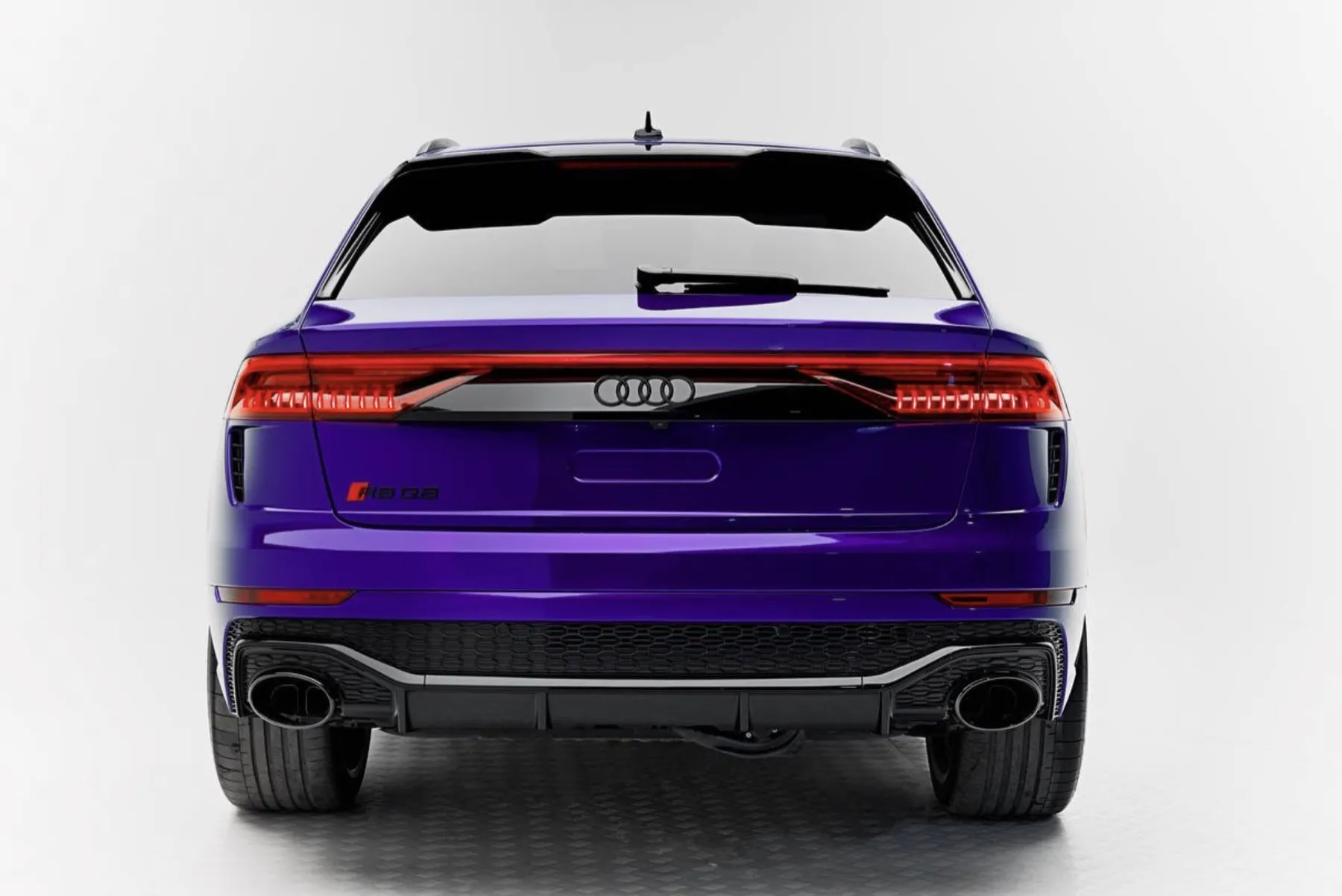 Audi RSQ8 side profile