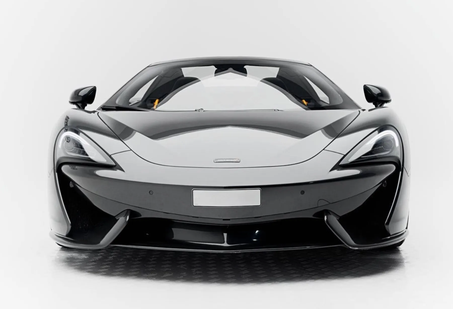 McLaren 570S side view