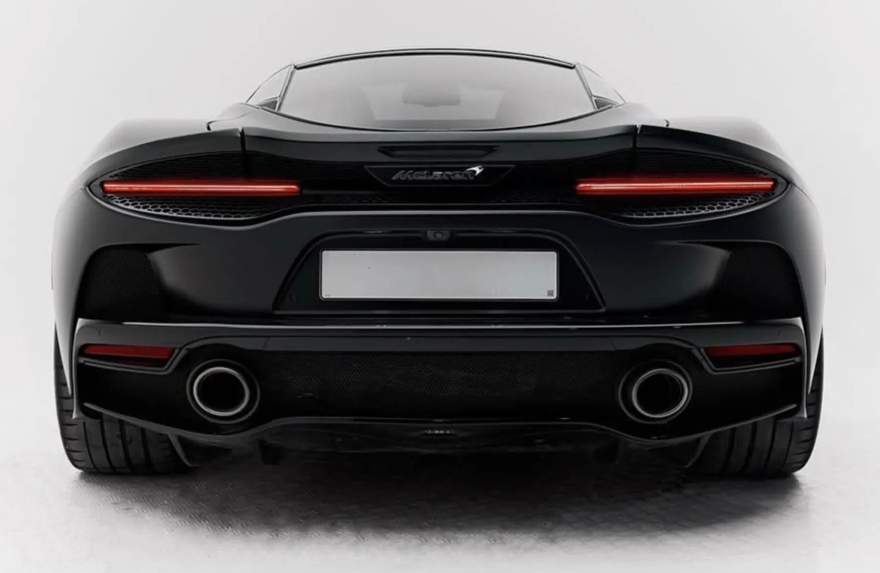 McLaren GT interior view