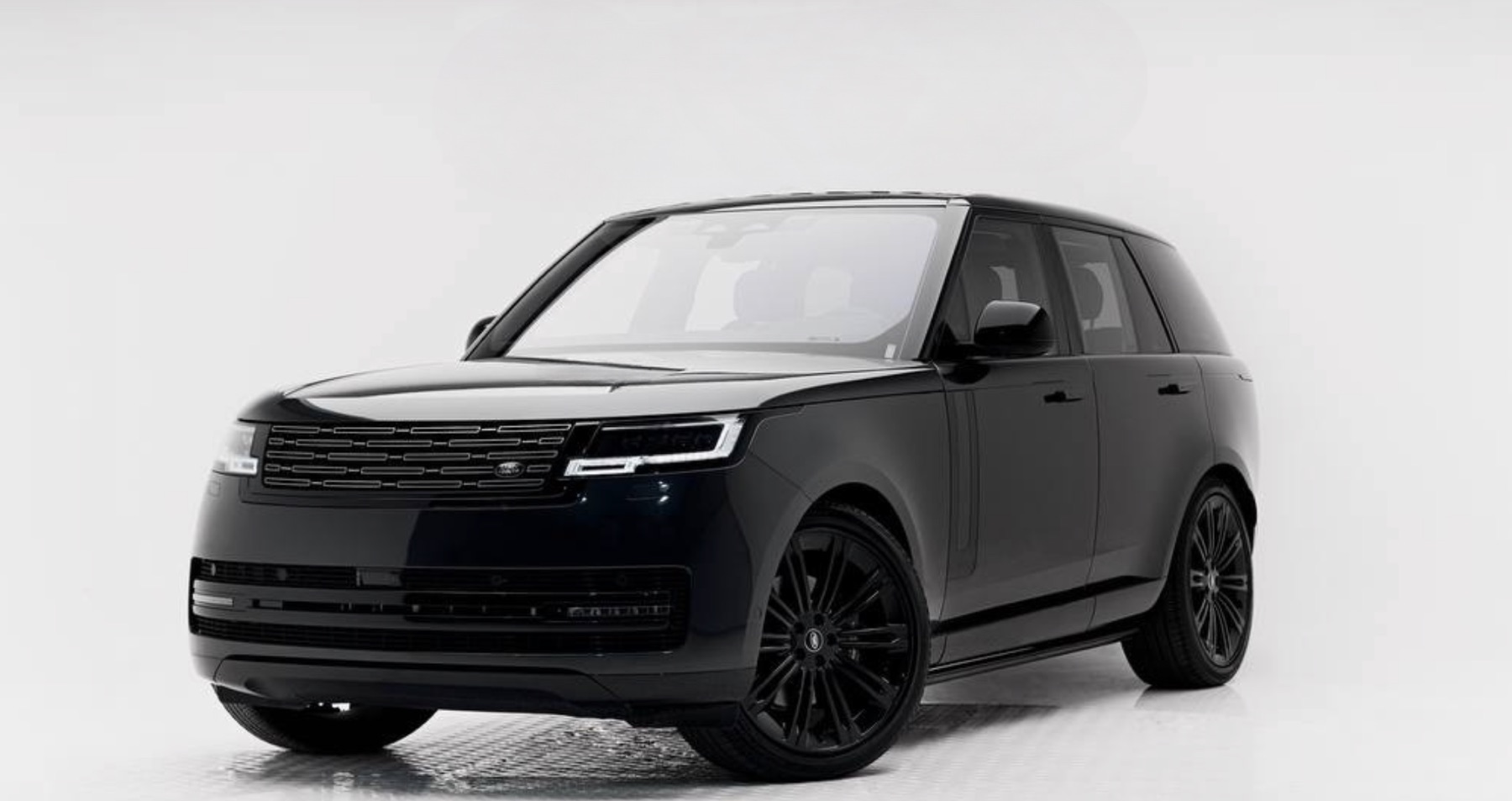 Range Rover Vogue V8 main view
