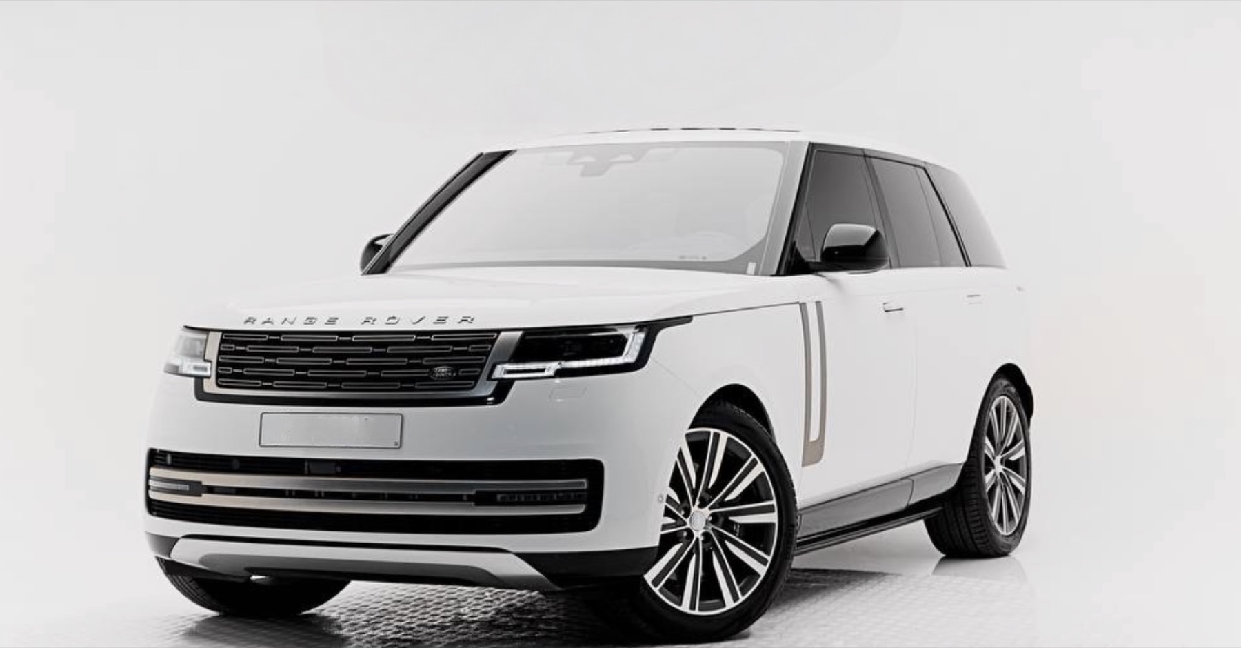 Range Rover Vogue main view