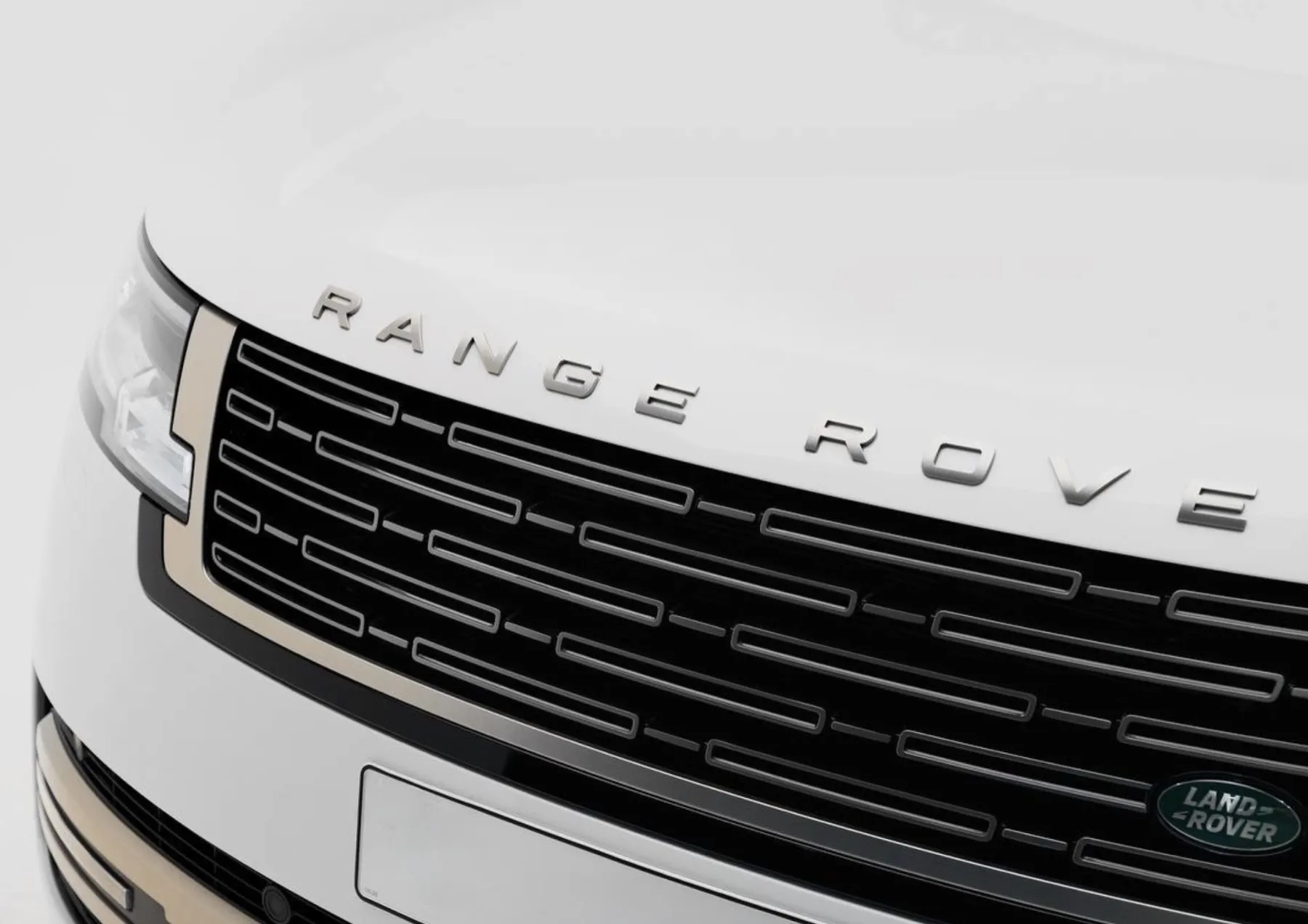 Range Rover Vogue interior view